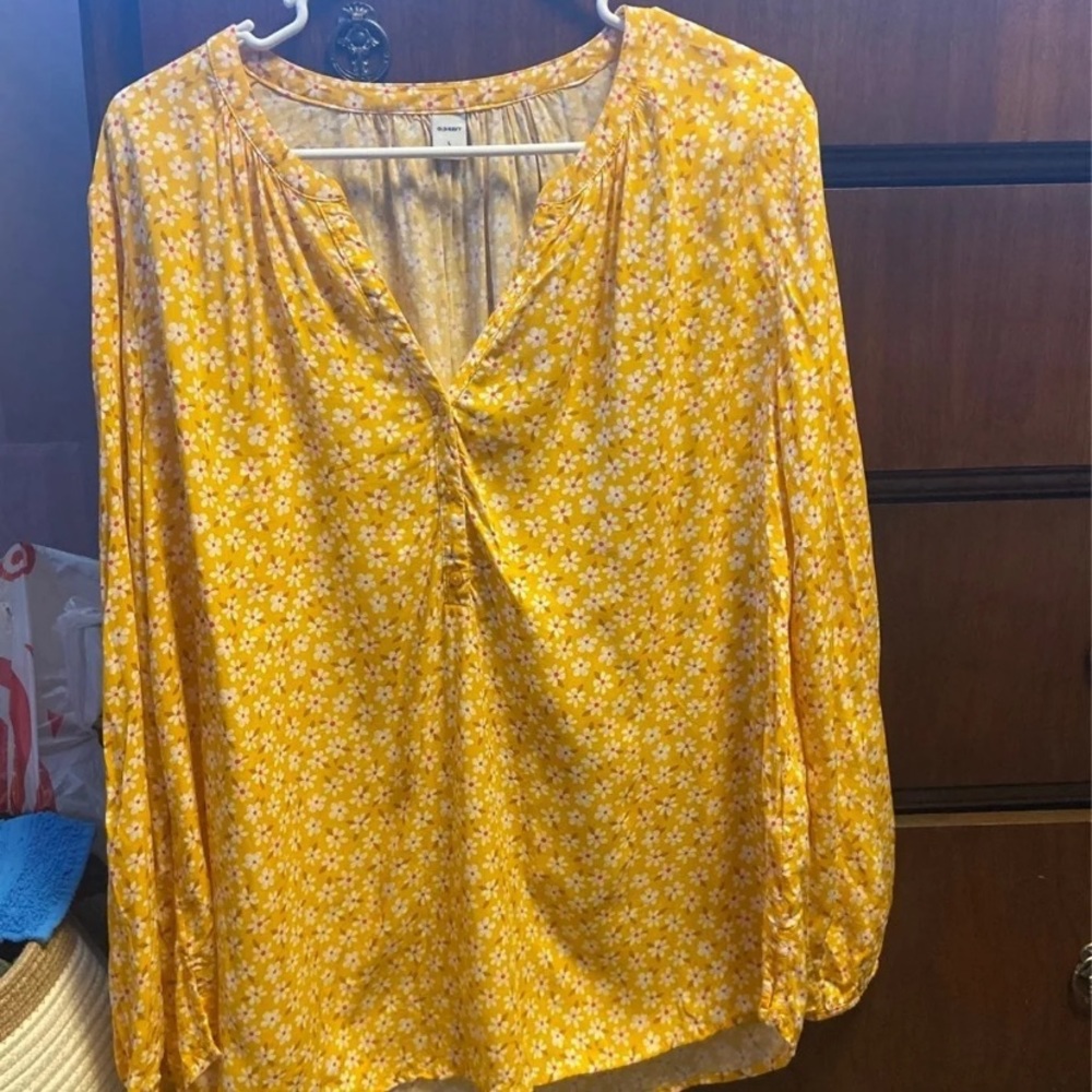 Old Navy blouse
